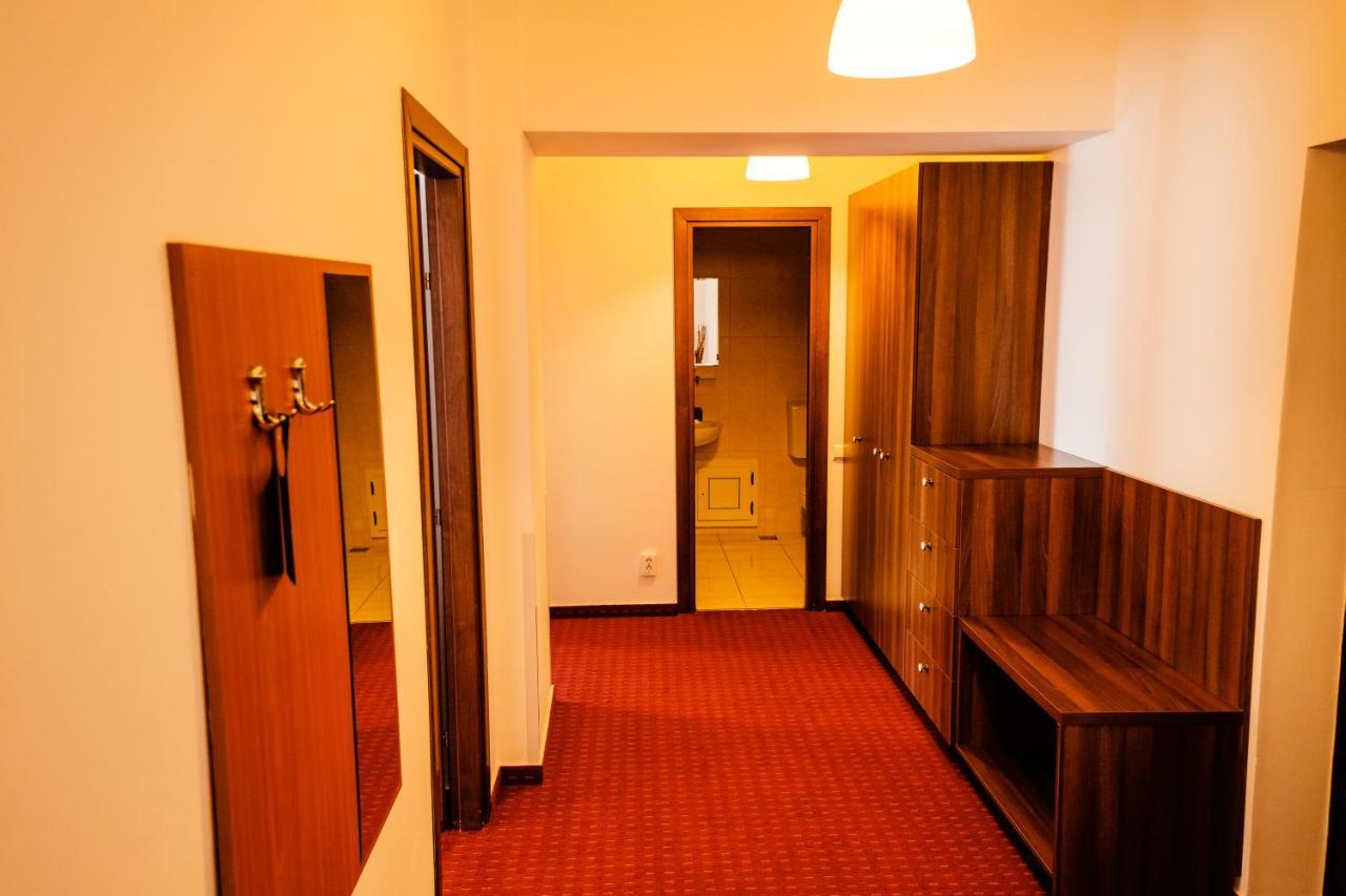 West Gate Studios Bucureşti Eksteriør bilde
